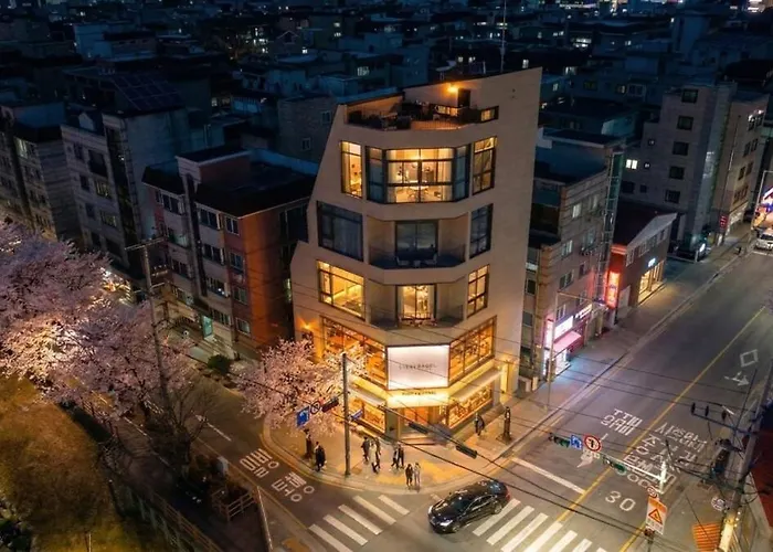 6인#홍대#dmc역#커플,가족,단체여행#프라이빗 감성숙소#maison De Ellie *